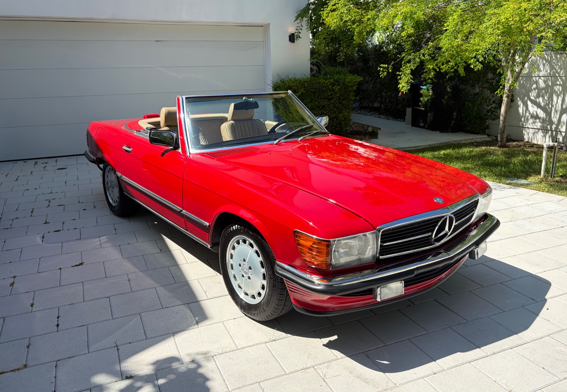 1989 Mercedes-Benz 560SL R107