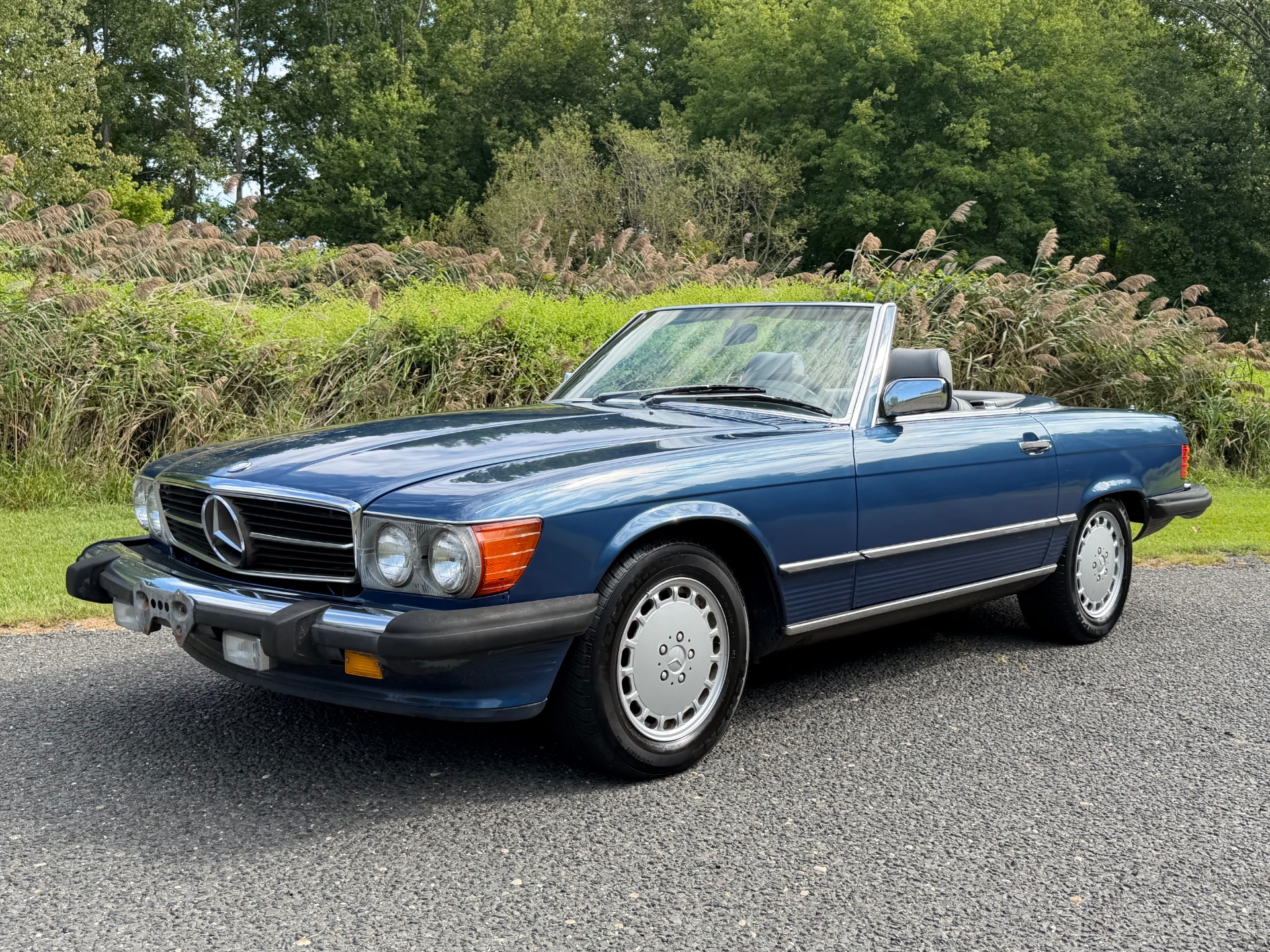 1989 Mercedes-Benz 560SL R107