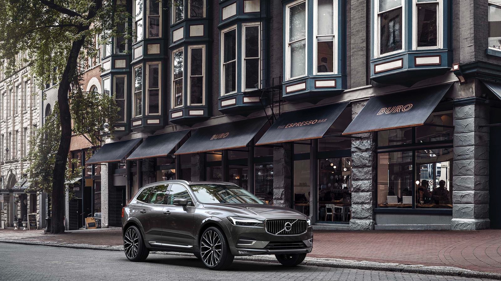 2021 Volvo XC60 T5 AWD Momentum 