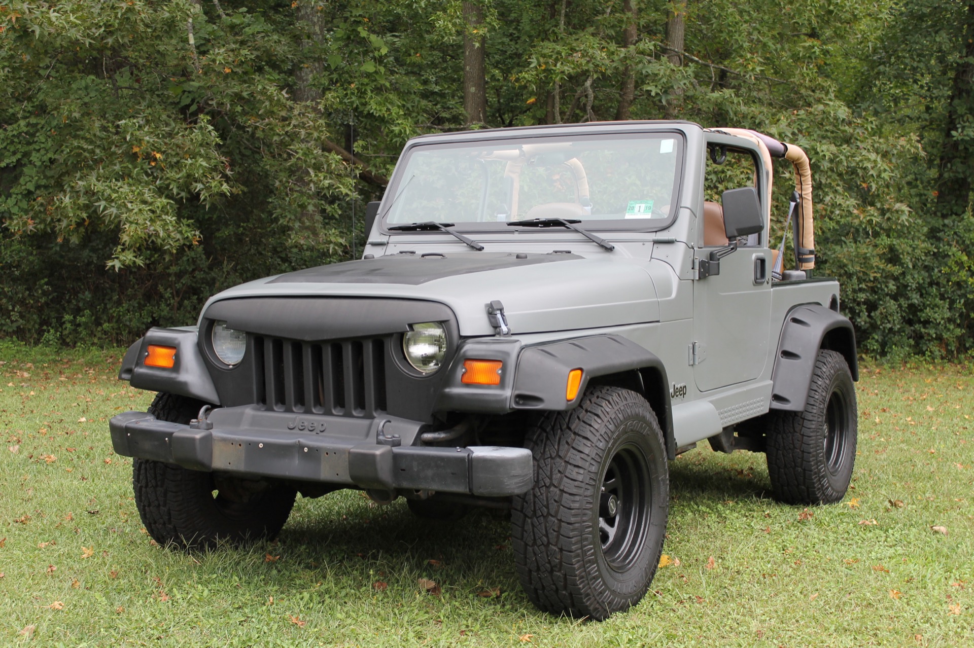 1998 Jeep Wrangler Sahara -