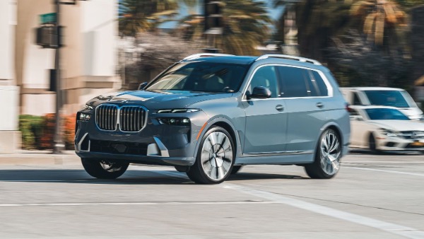 2024 BMW X7