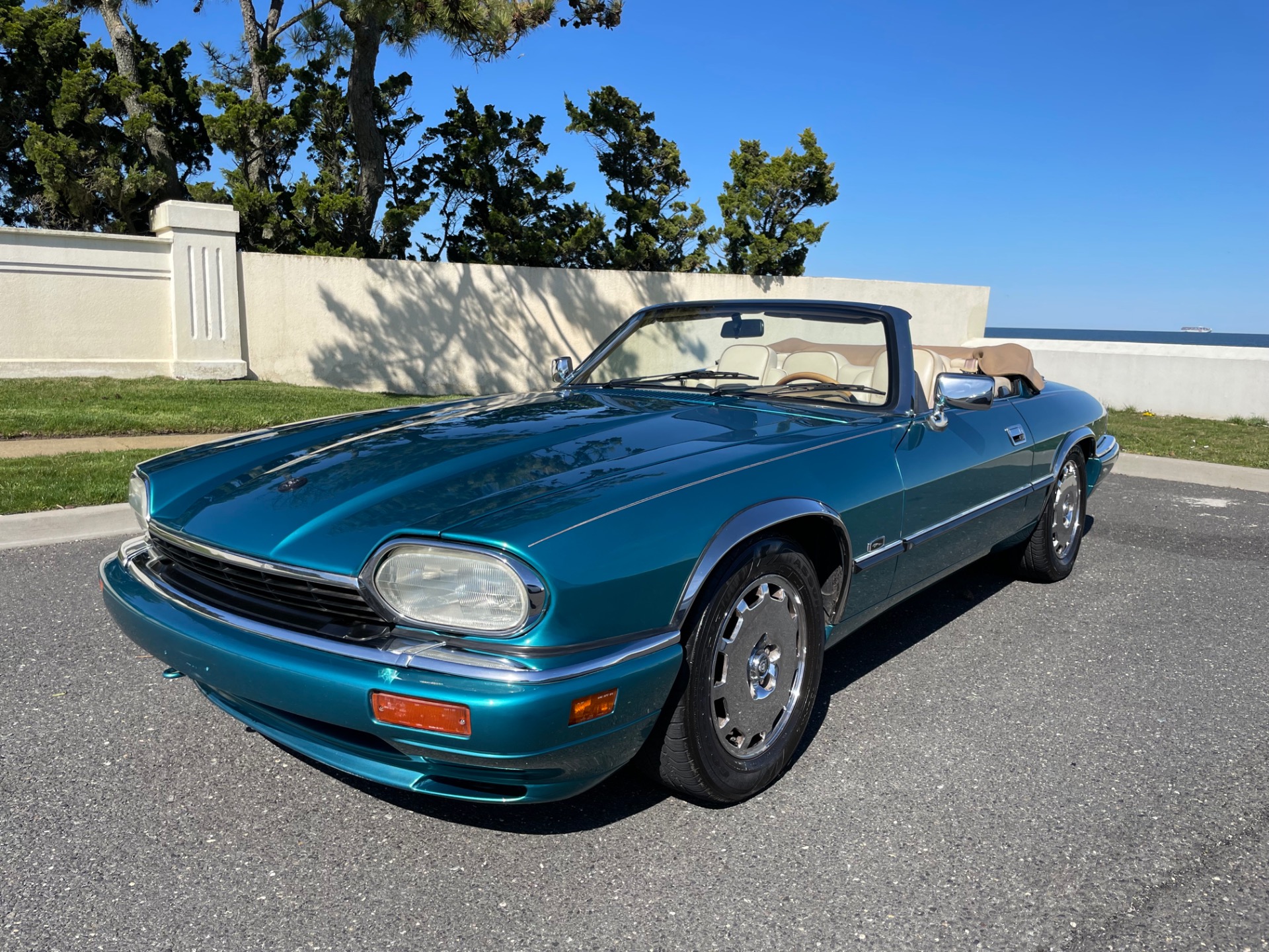 1996 Jaguar XJS Celebration Edition .