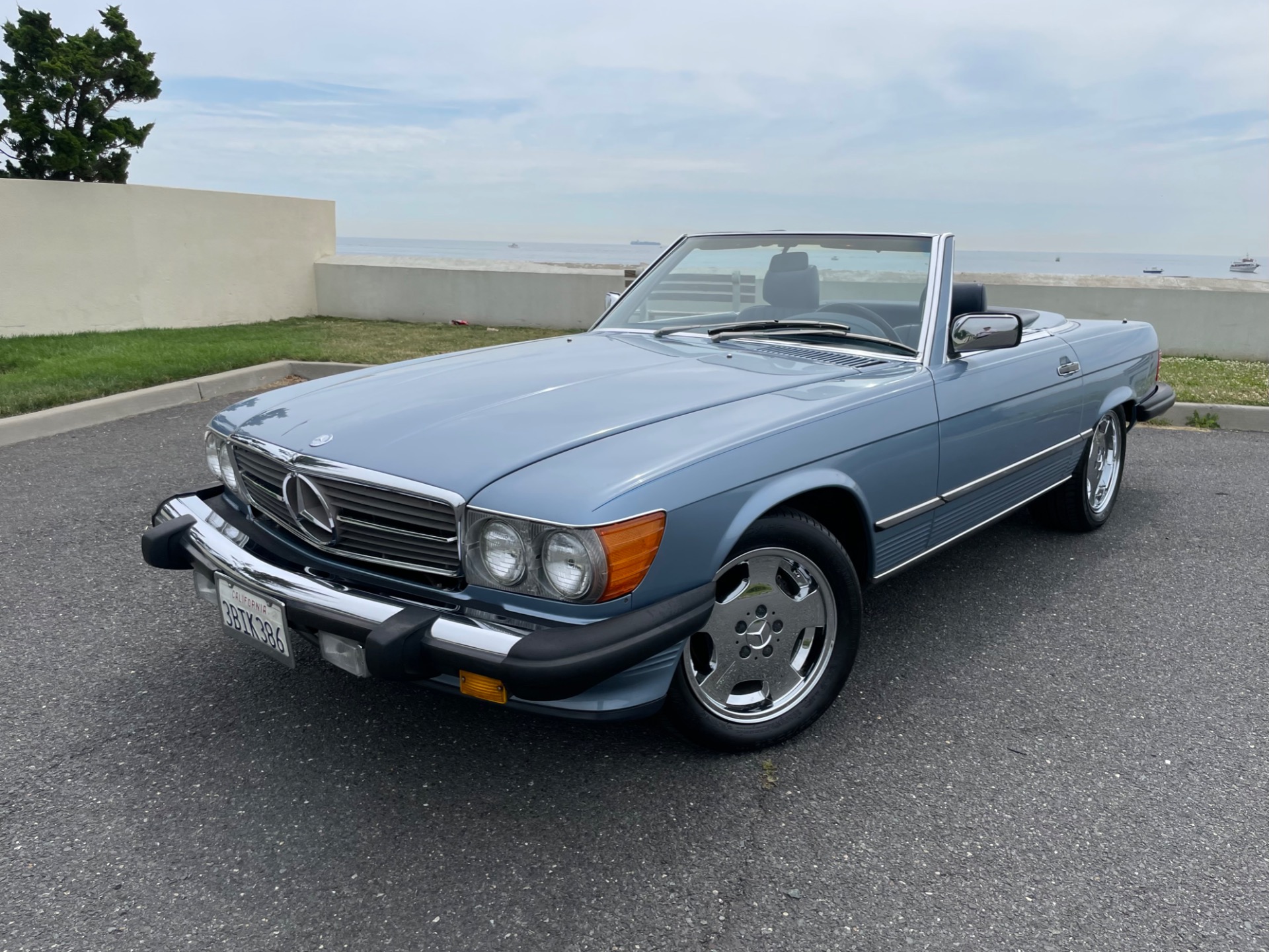 1988 Mercedes-Benz 560 SL R107