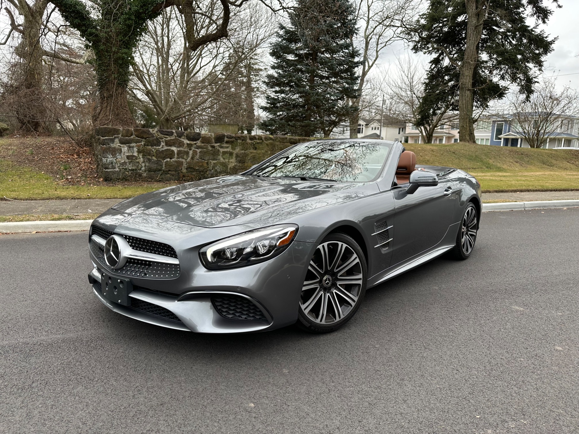 2017 Mercedes-Benz SL 450 .