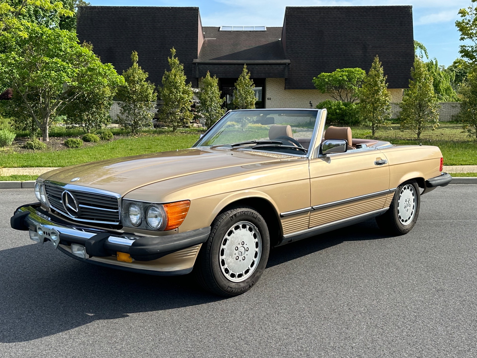 1988 Mercedes-Benz 560SL R107
