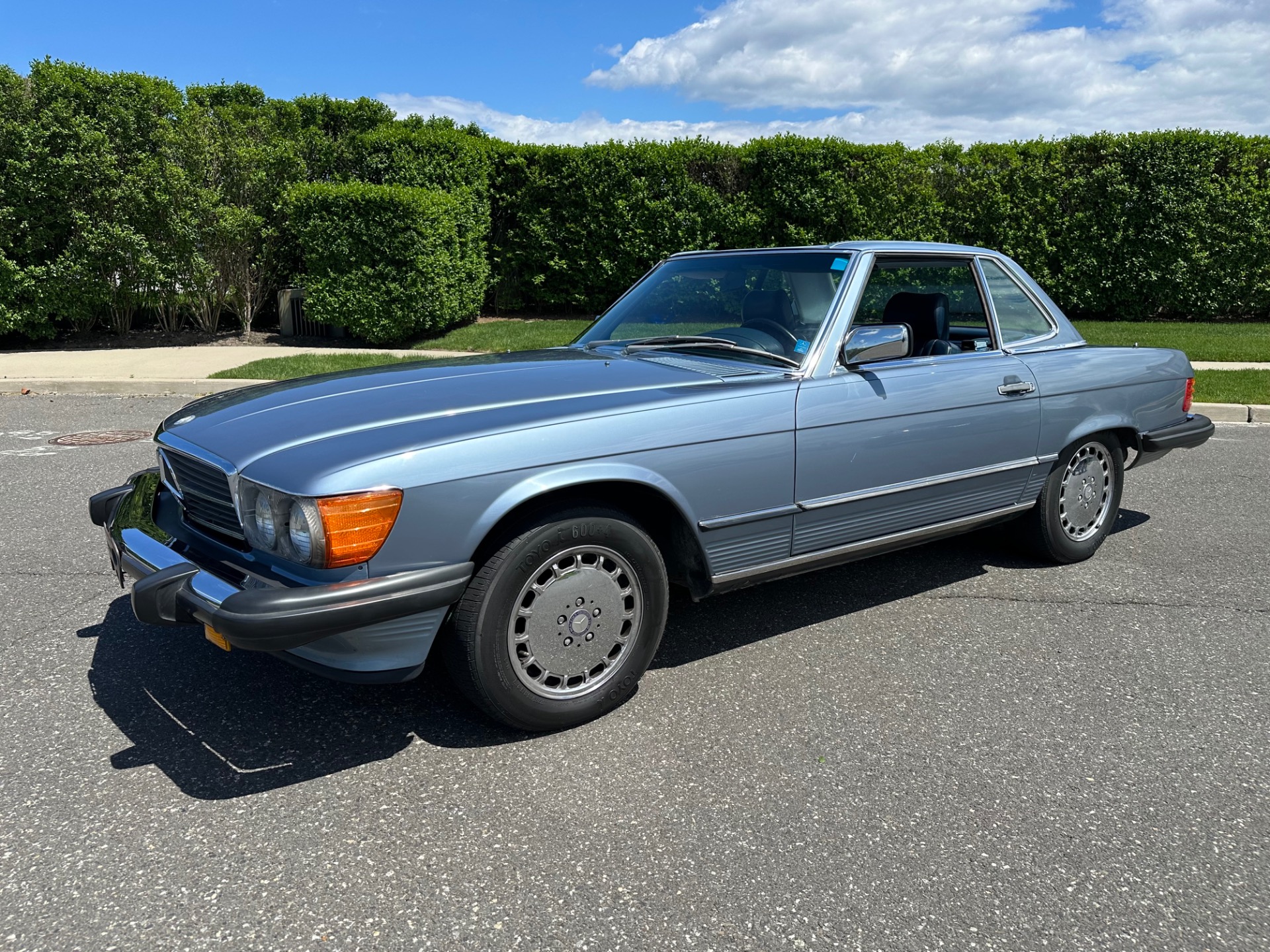 1986 Mercedes-Benz 560SL R107