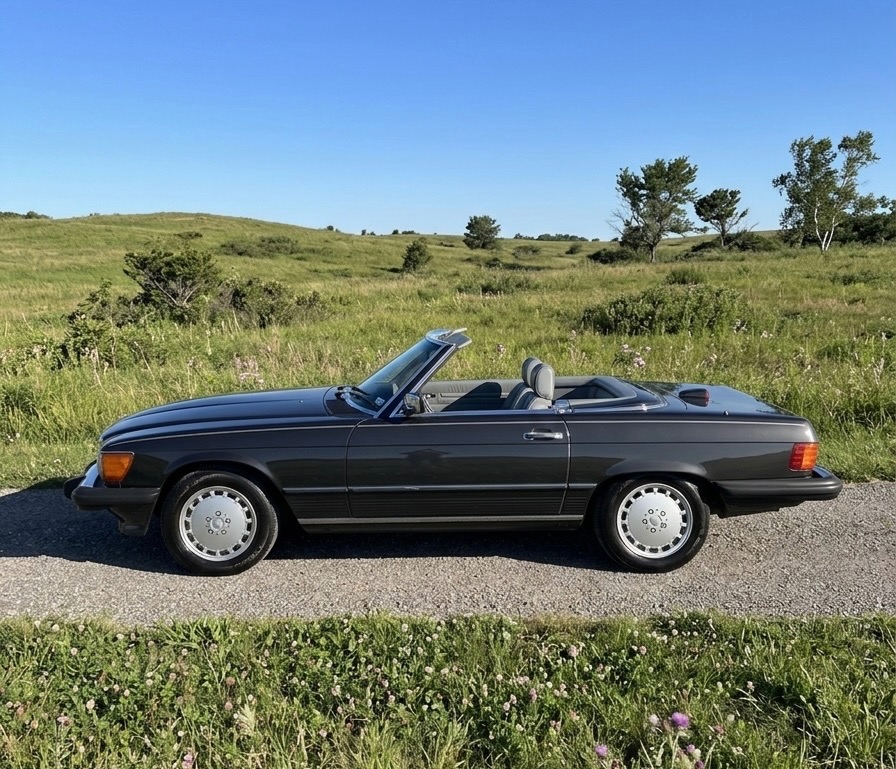 1988 Mercedes-Benz 560 SL R107