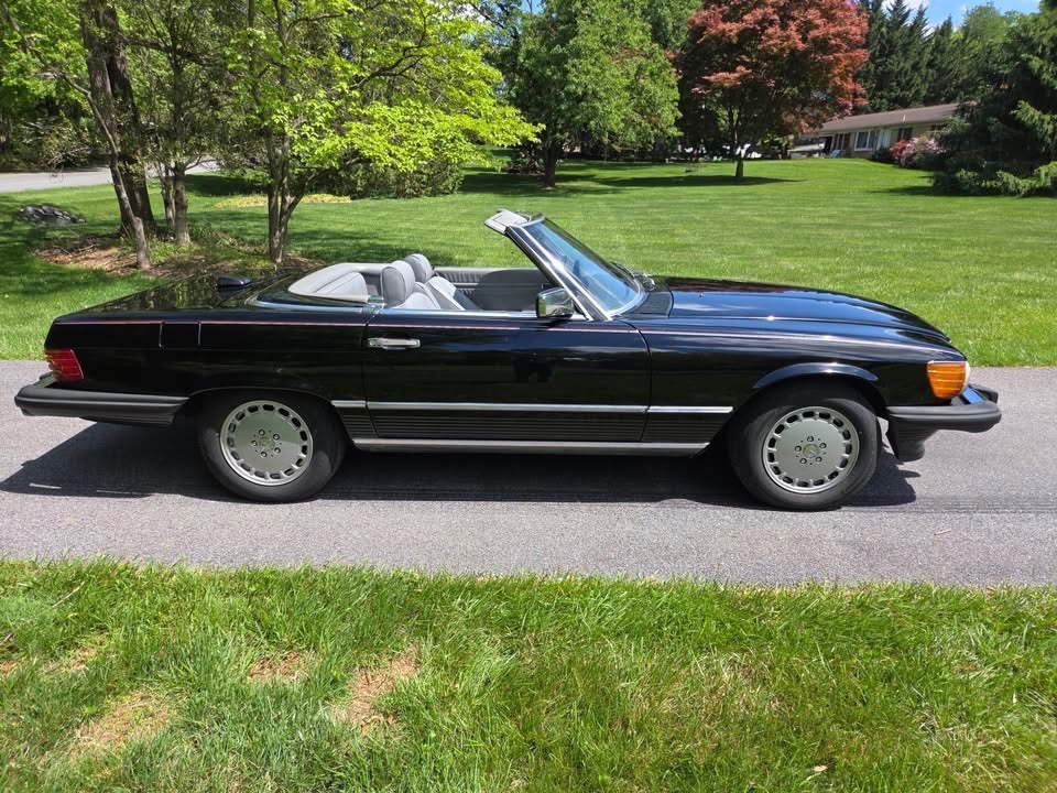 1987 Mercedes-Benz 560SL R107